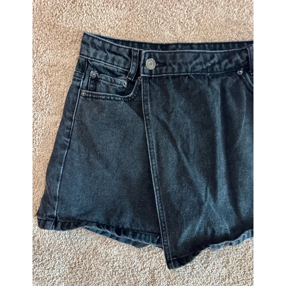 Vintage Future Collective Black Denim Mini Skort Women's Size 2‎